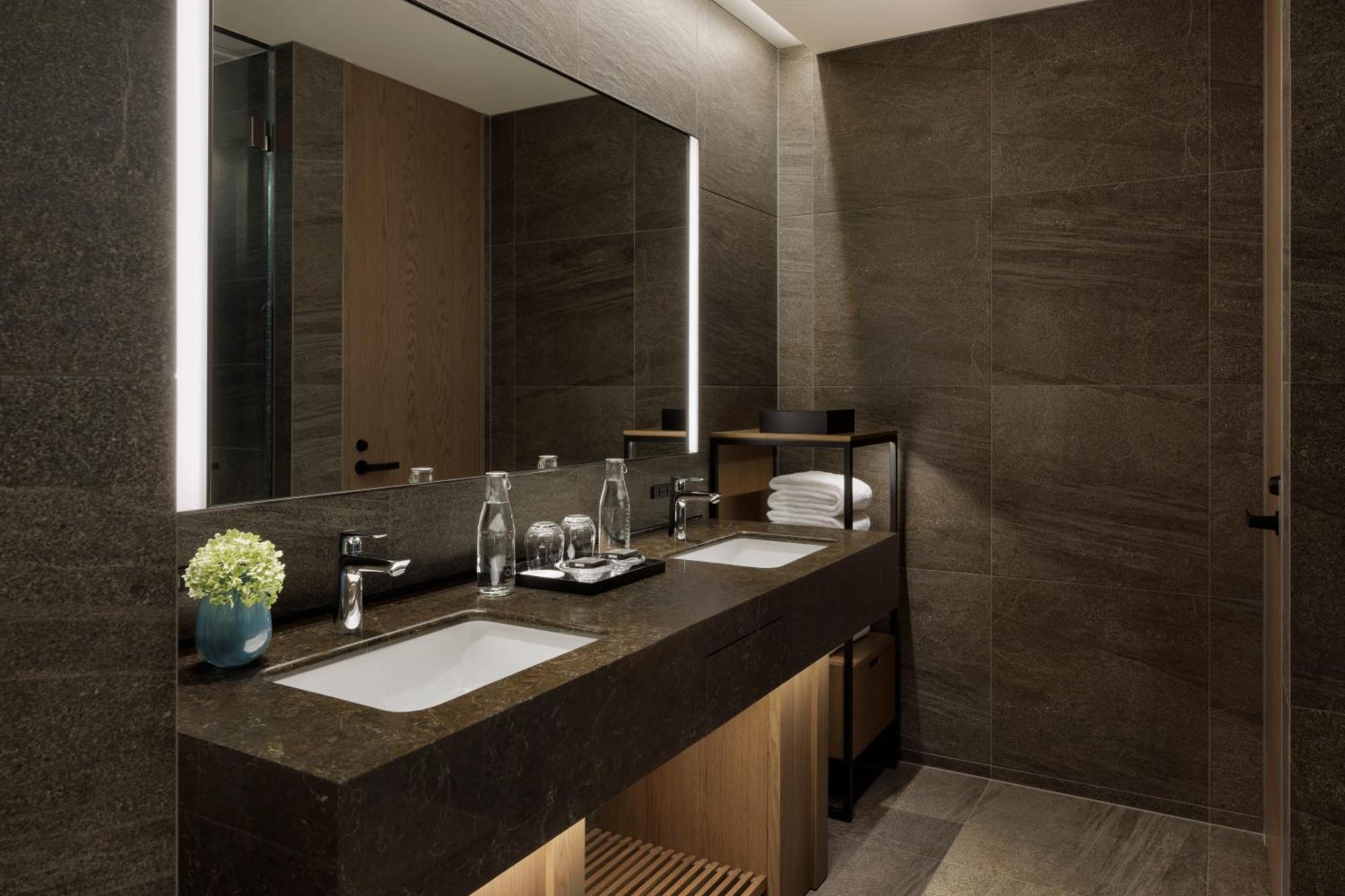 Hotel Tiad, Autograph Collection